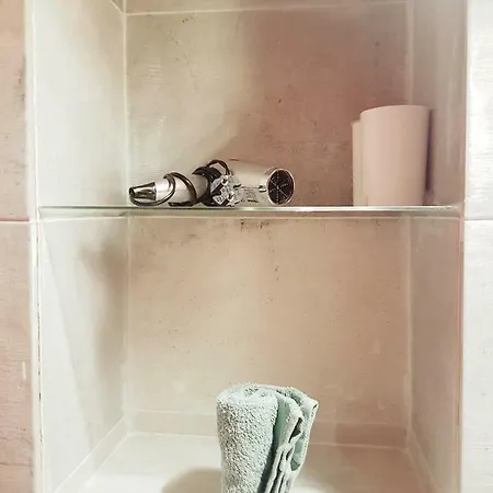 Perfectly Located In Santa Catarina - Bairro Alto *