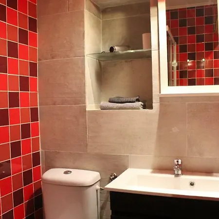 Perfectly Located In Santa Catarina - Bairro Alto *