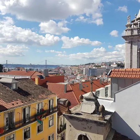 Perfectly Located In Santa Catarina - Bairro Alto Lisboa